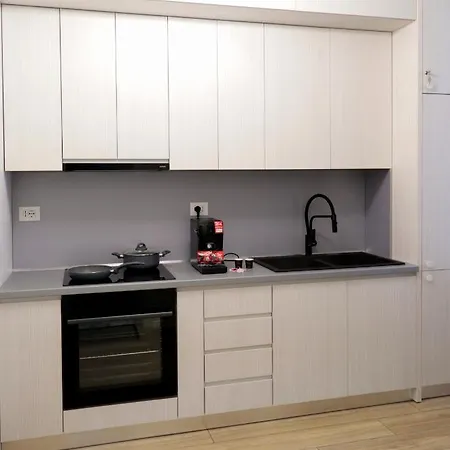 Luxury Apt In Mangalem21 Complex Wifi,Ac Tirana Exterior photo