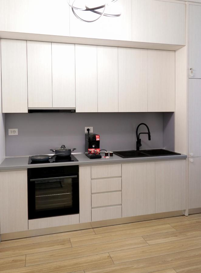 Luxury In Mangalem21 Complex Wifi,ac Tirana