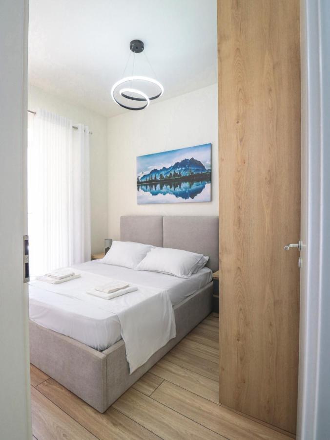 Luxury In Mangalem21 Complex Wifi,ac Tirana
