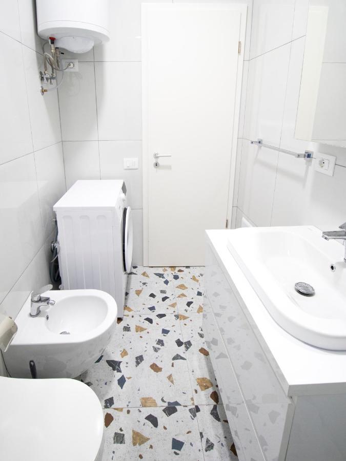 Luxury In Mangalem21 Complex Wifi,ac Appartement